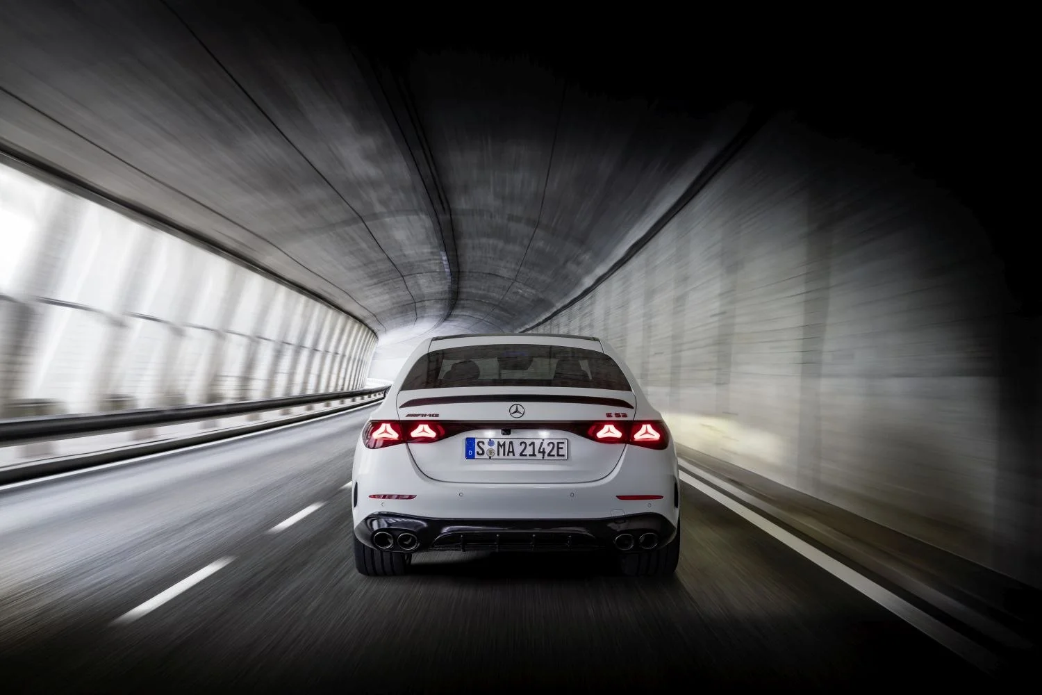 Mercedes-Benz E-class AMG E 53 (585 Hp) Plug-in Hybrid 4MATIC+ AMG SPEEDSHIFT TCT 9G2024 - thumbnail 10