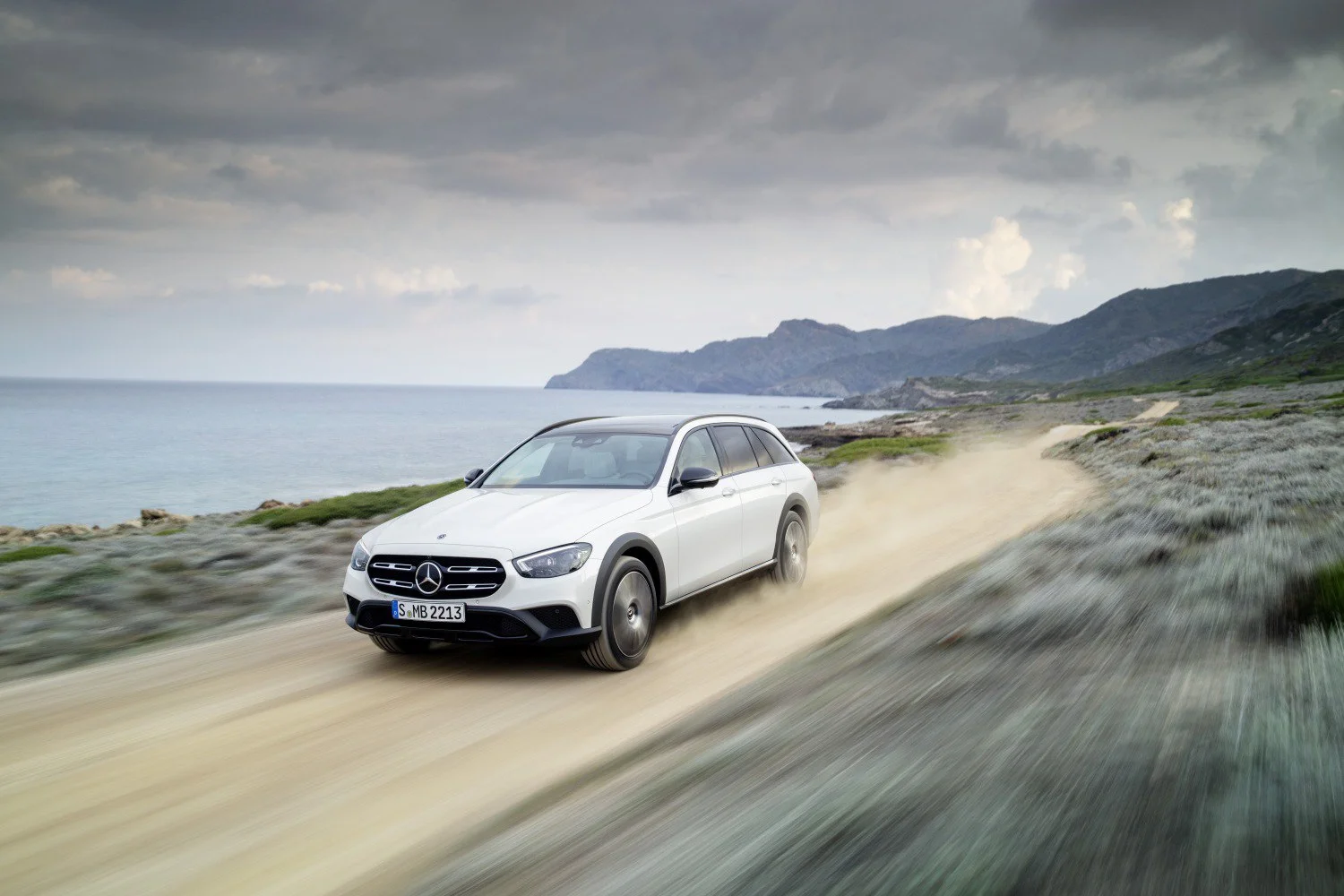 Mercedes-Benz E-class E 200 (197 Hp) EQ Boost 4MATIC 9G-TRONIC2020 - 2023 thumbnail 13