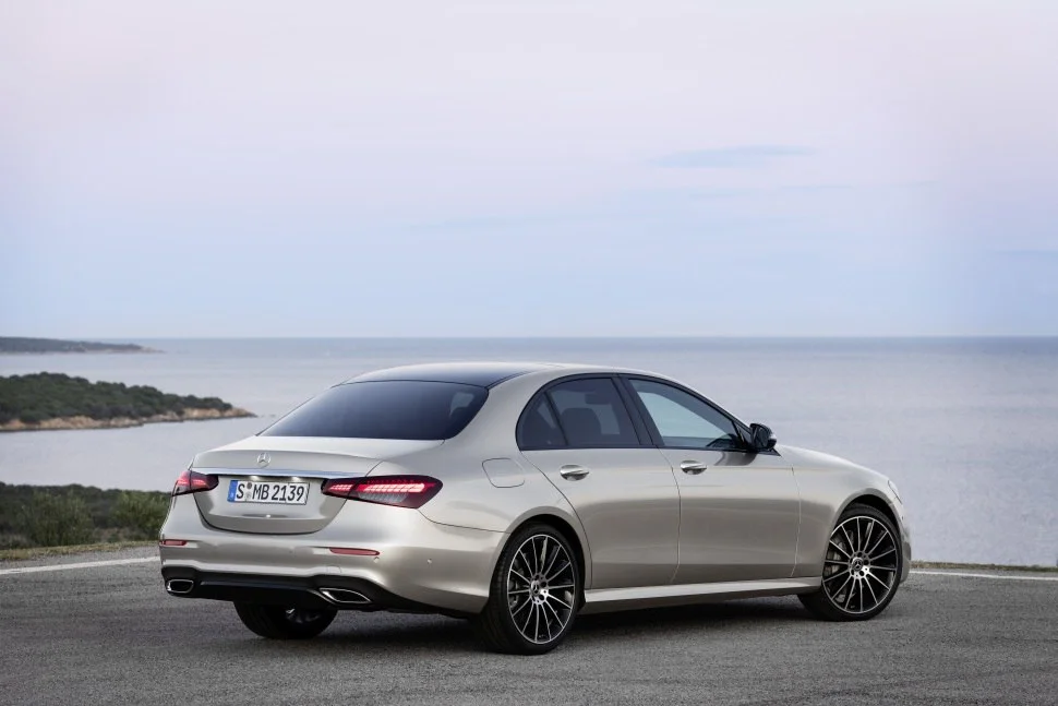 Mercedes-Benz E-class AMG E 53 (435 Hp) EQ Boost 4MATIC+ AMG SPEEDSHIFT TCT2020 - 2023 thumbnail 11