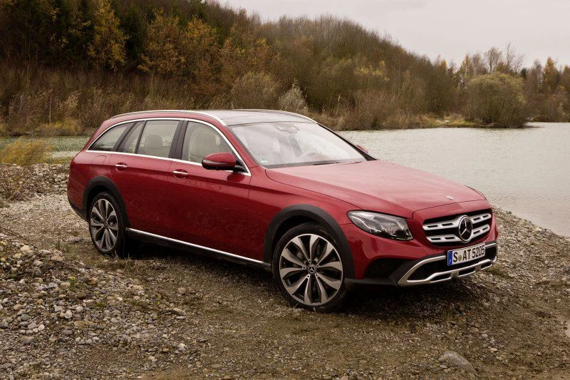 Mercedes-Benz E-class E 220d (194 Hp) 4MATIC 9G-TRONIC2016 - 2020 thumbnail 13