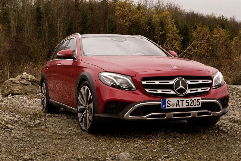 Mercedes-Benz E-class E 220d (194 Hp) 4MATIC 9G-TRONIC2016 - 2020 thumbnail 14