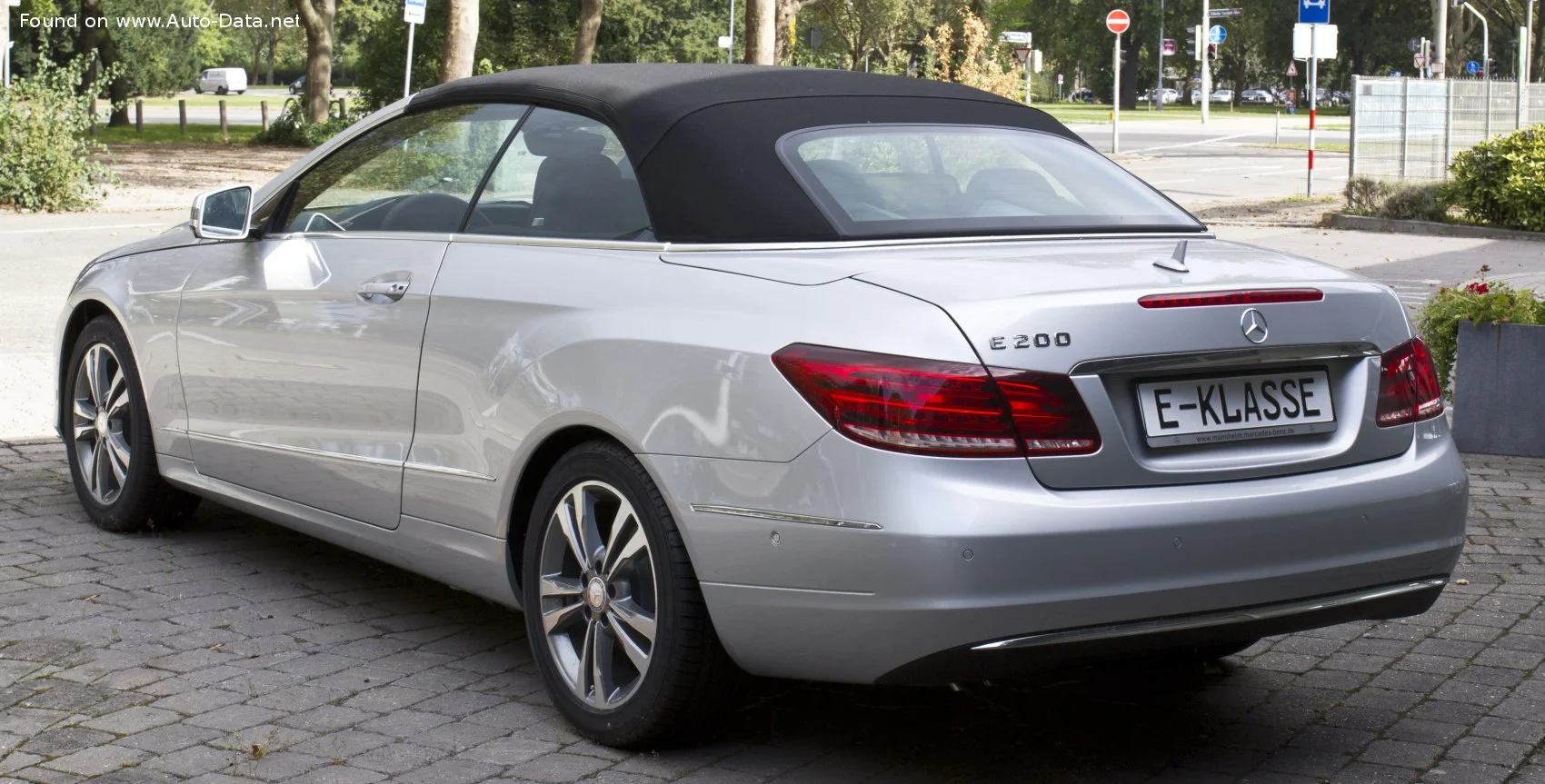 Mercedes-Benz E-class E 200 (184 Hp)2013 - 2017 thumbnail 2
