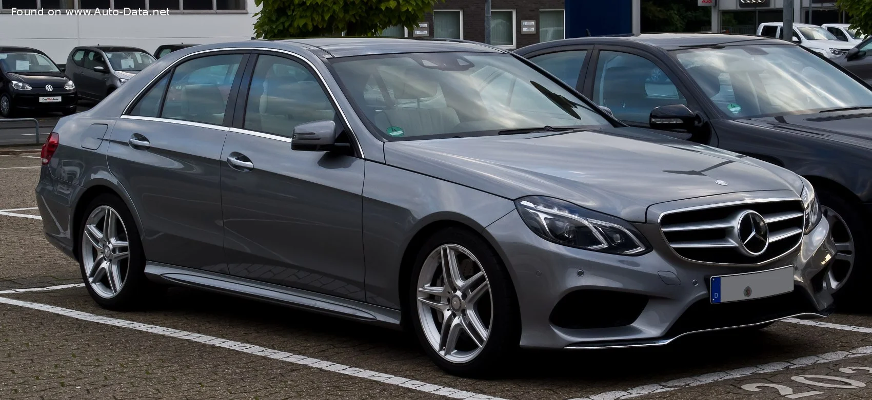 Mercedes-Benz E-class AMG E 63 S V8 (585 Hp) 4MATIC AMG SPEEDSHIFT MCT2013 - 2016 thumbnail 11