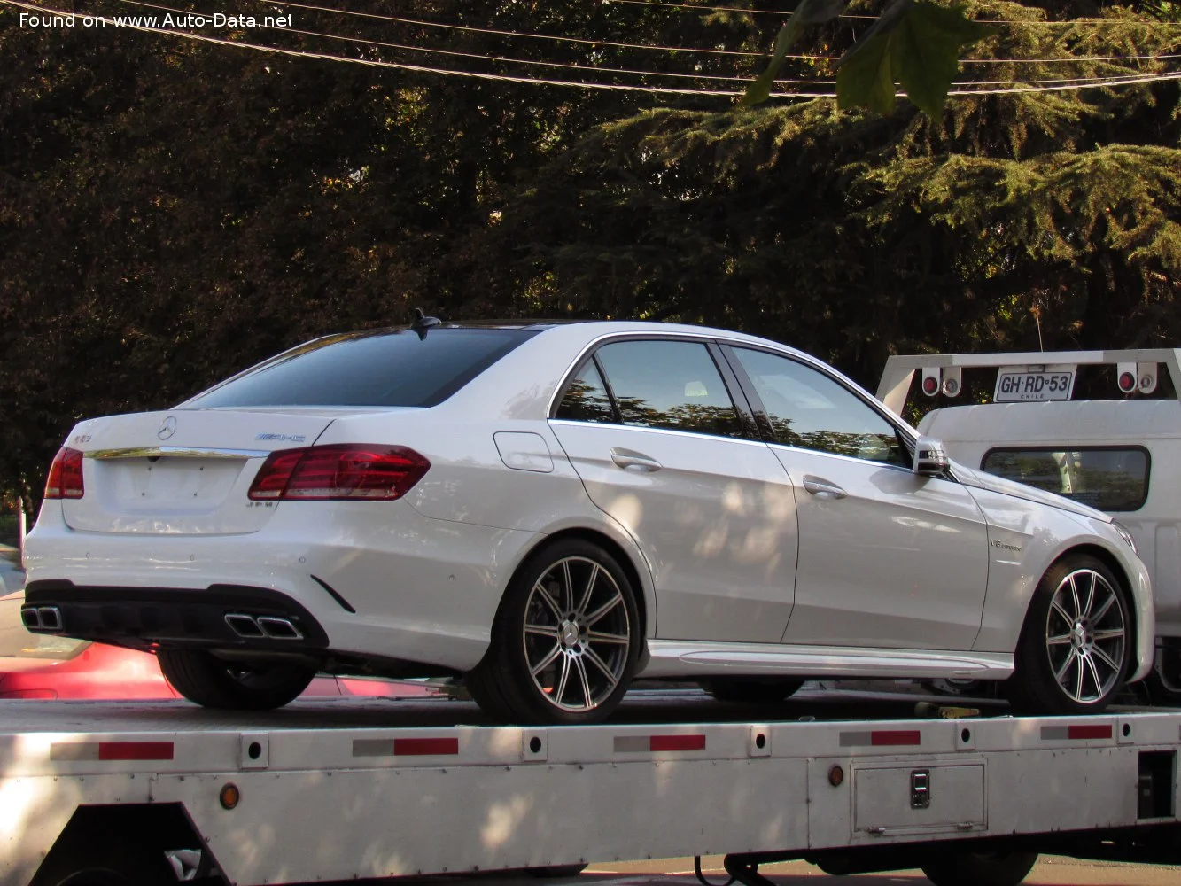 Mercedes-Benz E-class AMG E 63 S V8 (585 Hp) 4MATIC AMG SPEEDSHIFT MCT2013 - 2016 thumbnail 17
