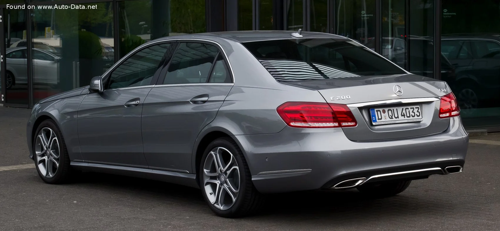 Mercedes-Benz E-class AMG E 63 S V8 (585 Hp) 4MATIC AMG SPEEDSHIFT MCT2013 - 2016 thumbnail 4
