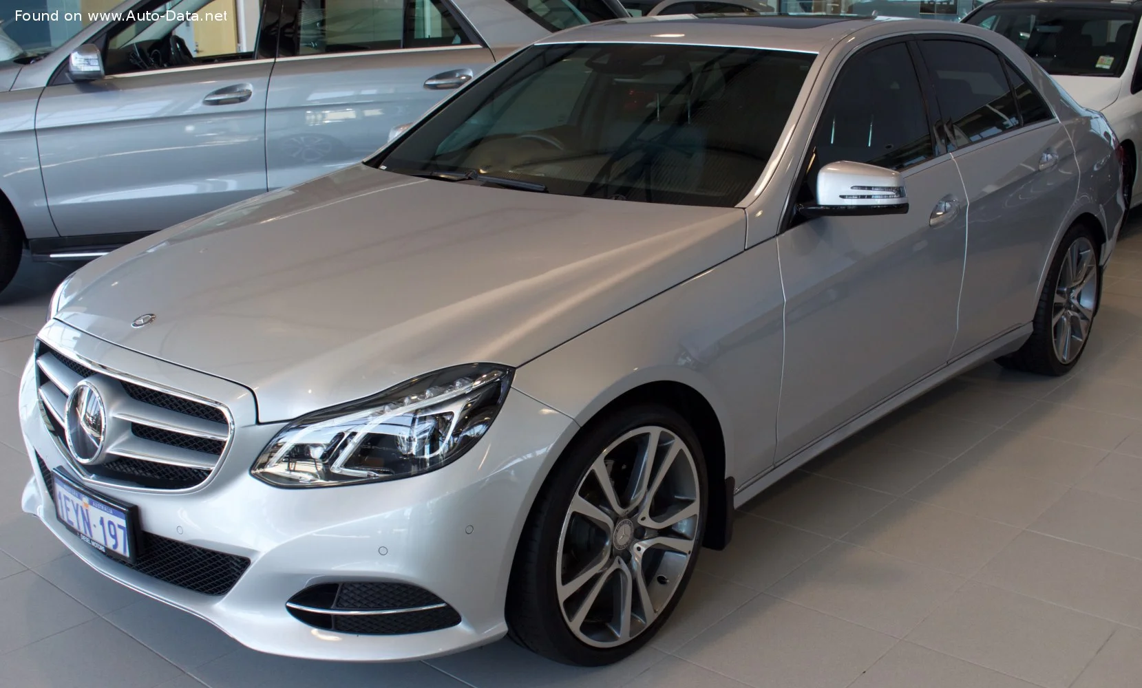 Mercedes-Benz E-class AMG E 63 S V8 (585 Hp) 4MATIC AMG SPEEDSHIFT MCT2013 - 2016 thumbnail 5