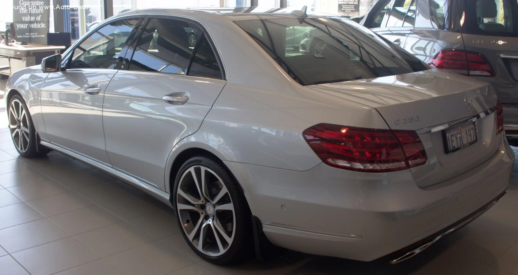 Mercedes-Benz E-class AMG E 63 S V8 (585 Hp) 4MATIC AMG SPEEDSHIFT MCT2013 - 2016 thumbnail 6