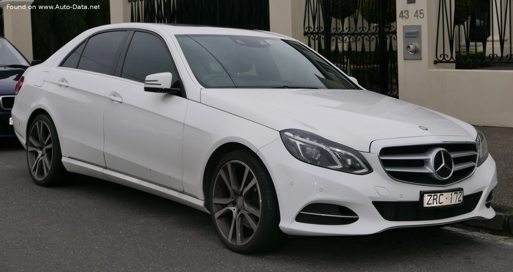 Mercedes-Benz E-class AMG E 63 S V8 (585 Hp) 4MATIC AMG SPEEDSHIFT MCT2013 - 2016 thumbnail 7