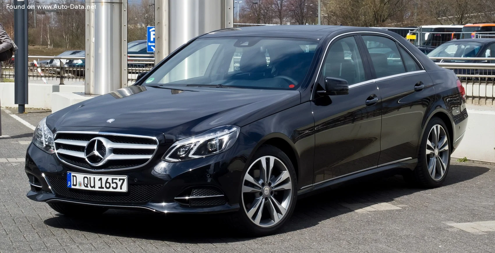 Mercedes-Benz E-class AMG E 63 S V8 (585 Hp) 4MATIC AMG SPEEDSHIFT MCT2013 - 2016 thumbnail 10