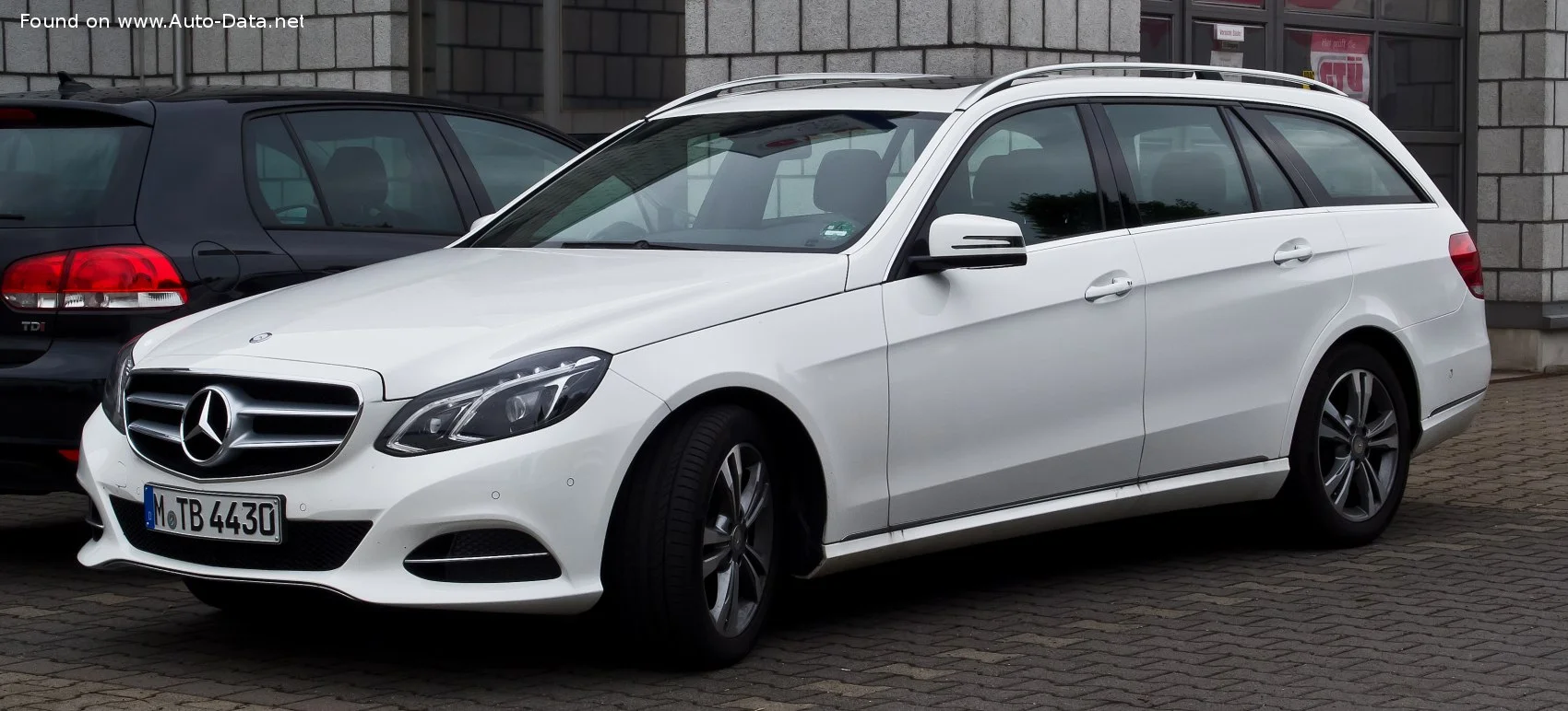 Mercedes-Benz E-class Mercedes-Benz E-class T-modell (S212, facelift 2013)