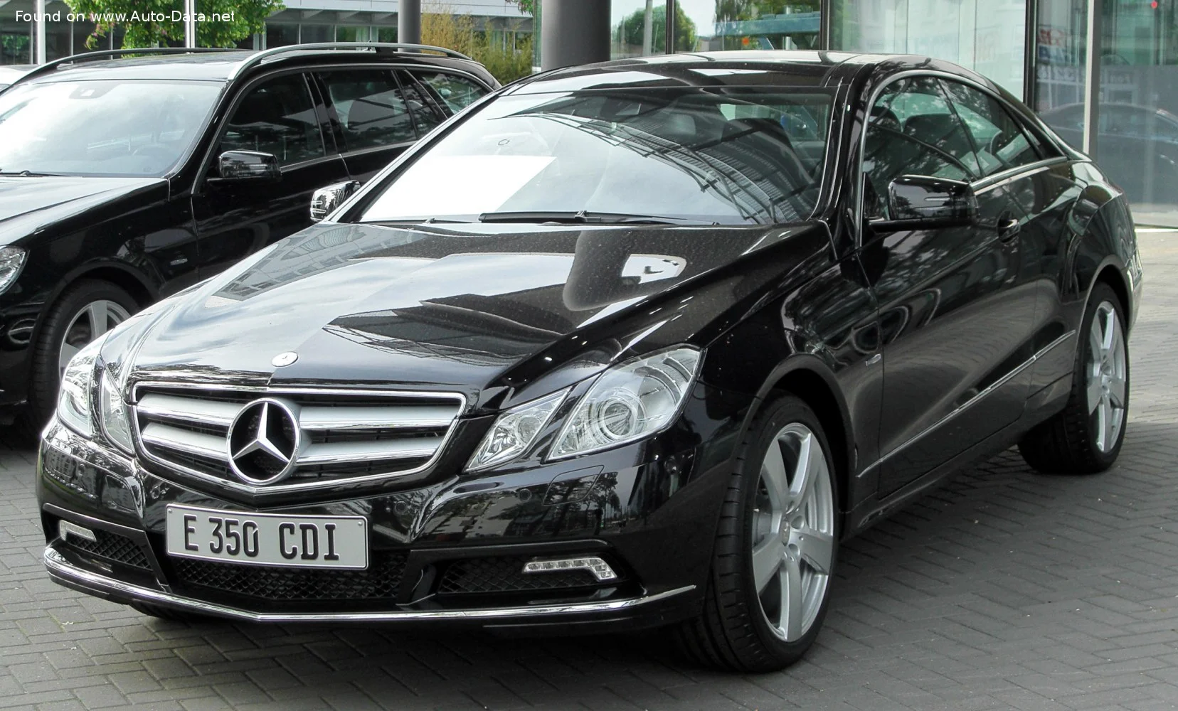 Mercedes-Benz E-class E 200 BlueEFFICIENCY (184 Hp) 7G-TRONIC PLUS2011 - 2013 thumbnail 11