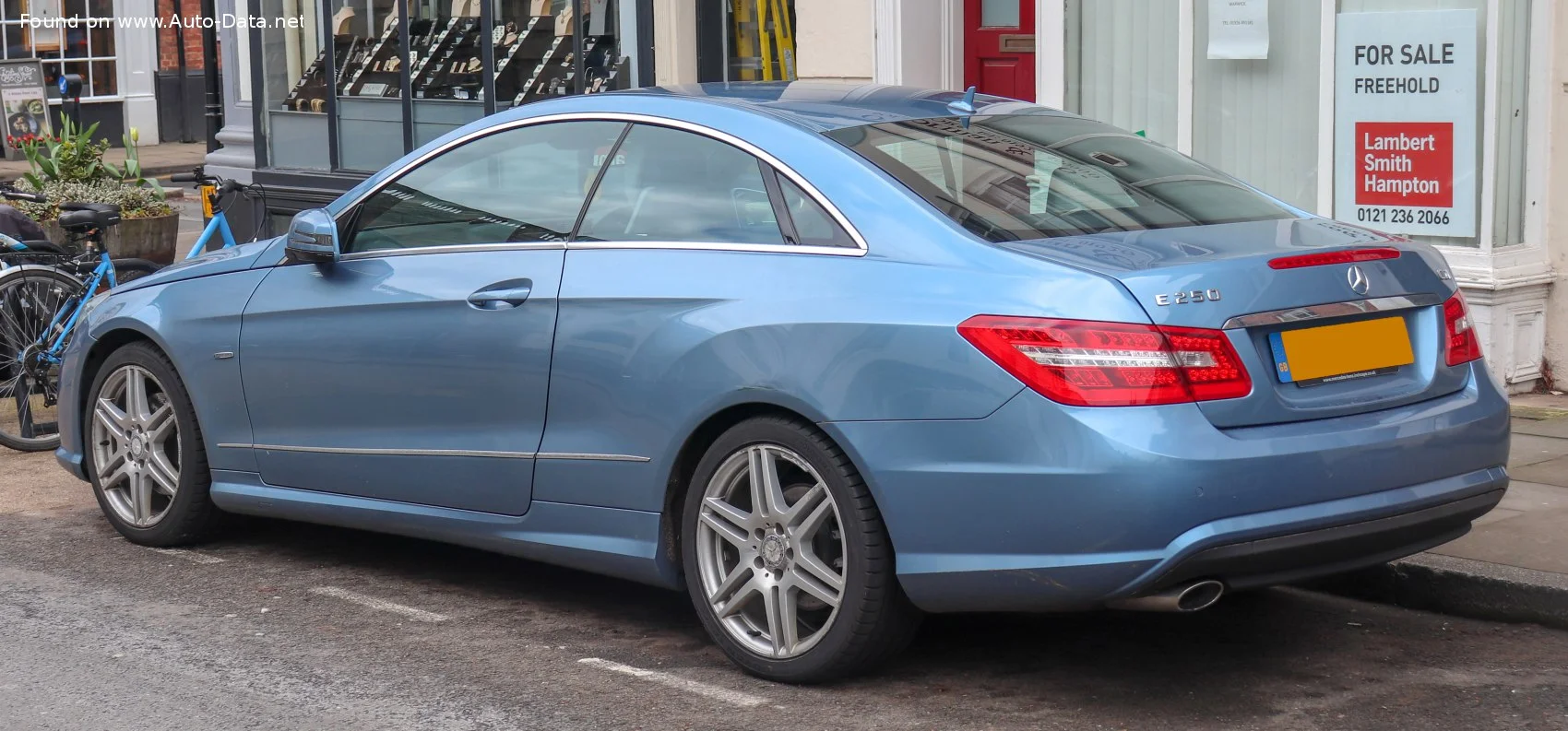Mercedes-Benz E-class E 200 BlueEFFICIENCY (184 Hp) 7G-TRONIC PLUS2011 - 2013 thumbnail 8