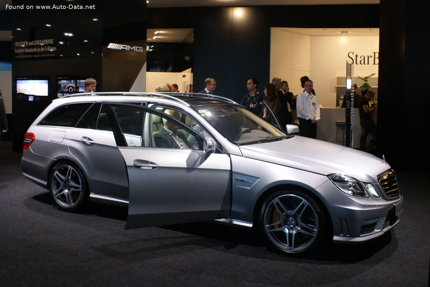 Mercedes-Benz E-class AMG E 63 V8 (525 Hp) AMG SPEEDSHIFT MCT2010 - 2011 thumbnail 4