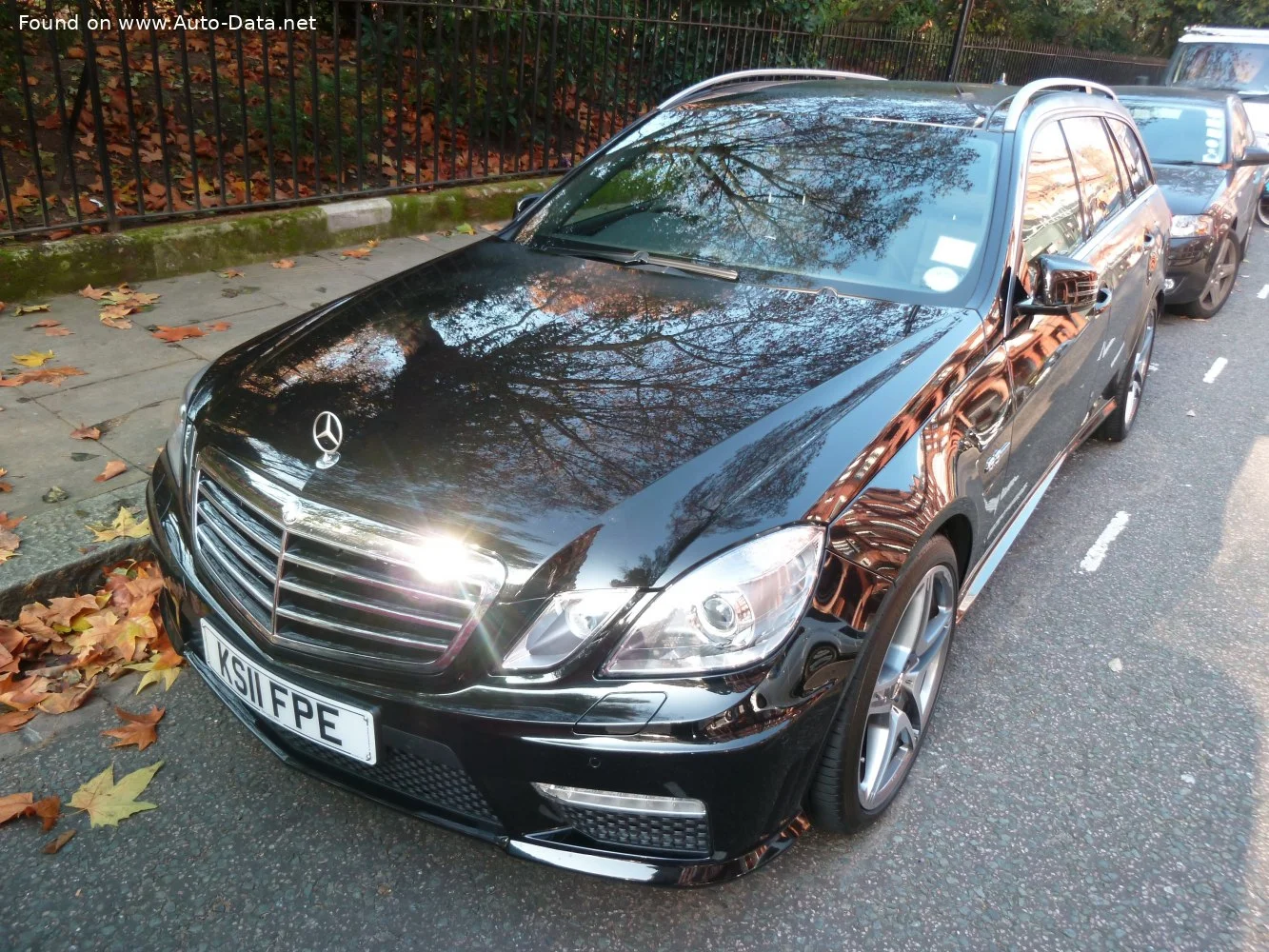 Mercedes-Benz E-class AMG E 63 V8 (525 Hp) AMG SPEEDSHIFT MCT2010 - 2011 thumbnail 8