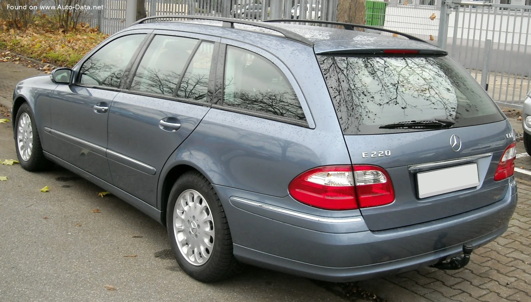 Mercedes-Benz E-class AMG E 55 (476 Hp) 5G-TRONIC2003 - 2006 thumbnail 8