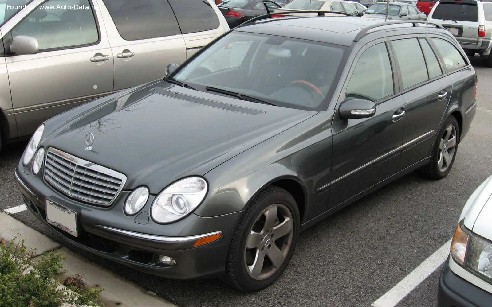 Mercedes-Benz E-class AMG E 55 (476 Hp) 5G-TRONIC2003 - 2006 thumbnail 9