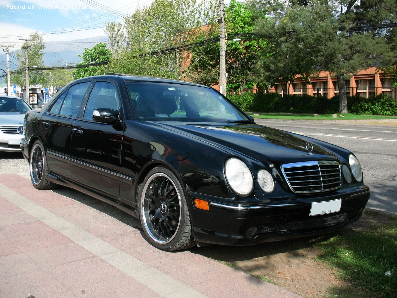 Mercedes-Benz E-class AMG E 55 V8 (354 Hp) 4MATIC Automatic1999 - 2000 thumbnail 5