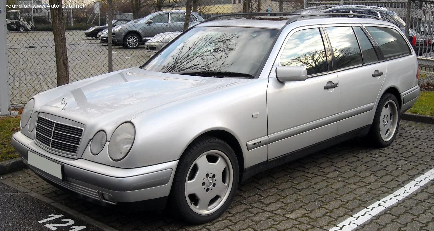 Mercedes-Benz E-class AMG E 55 V8 (354 Hp) Automatic1998 - 1999 - 1