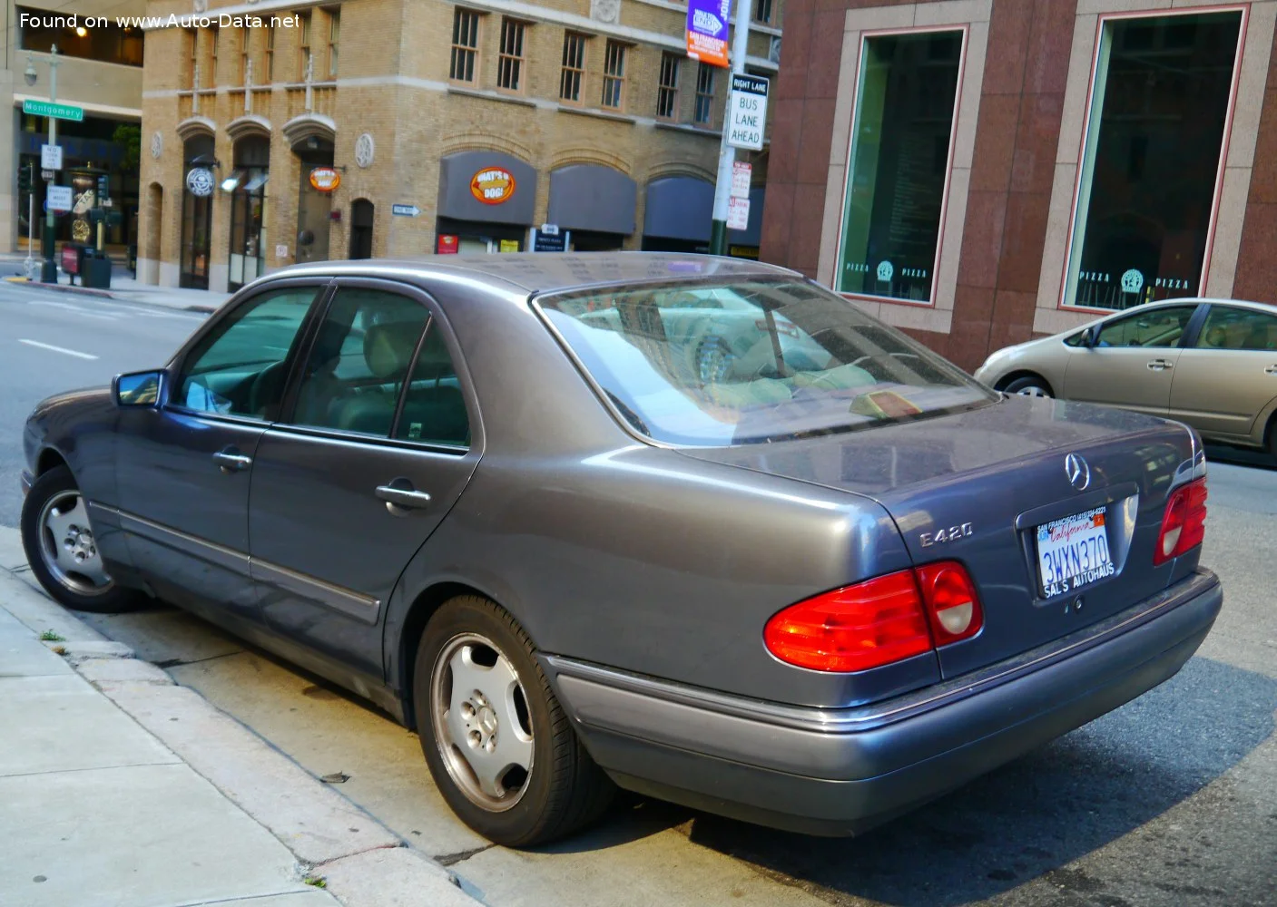 Mercedes-Benz E-class AMG E 50 V8 (347 Hp) Automatic1996 - 1997 thumbnail 12