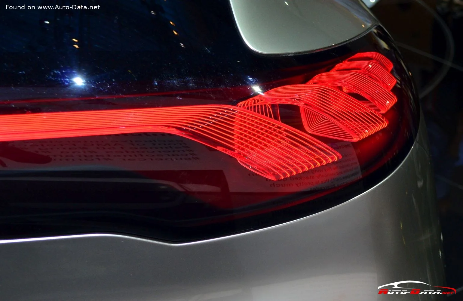 Mercedes-Benz EQA Mercedes-Benz EQA Concept thumbnail 18