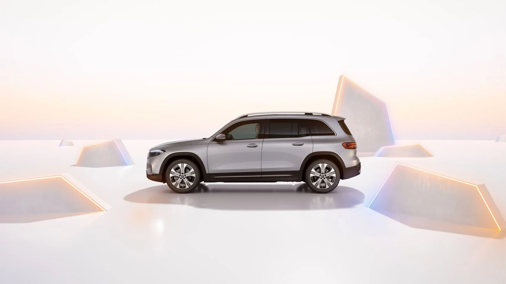 Mercedes-Benz EQB EQB 250+ 73.9 kWh (190 Hp)2023 - thumbnail 2