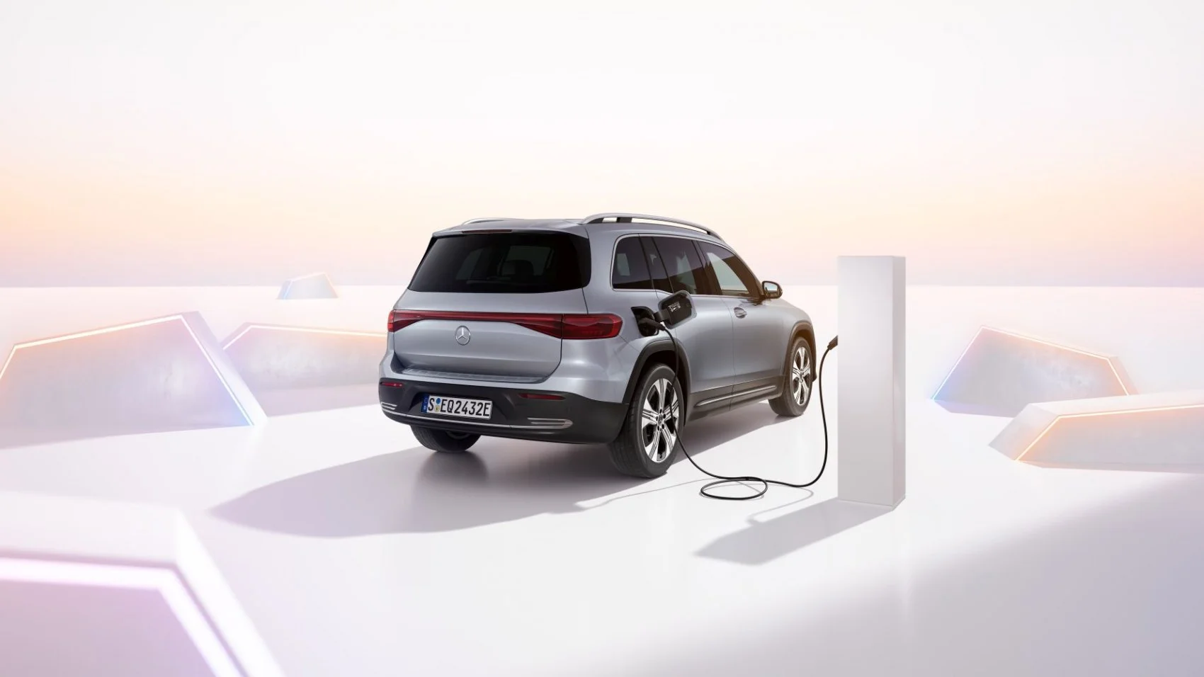 Mercedes-Benz EQB EQB 250+ 73.9 kWh (190 Hp)2023 - thumbnail 4