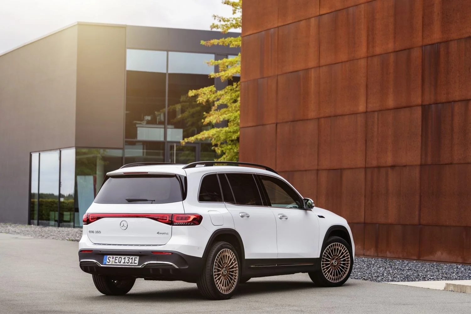 Mercedes-Benz EQB EQB 250 69.7 kWh (190 Hp)2022 - 2022 thumbnail 3