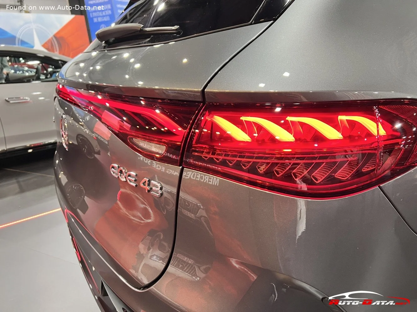 Mercedes-Benz EQE SUV AMG EQE 43 100 kWh (476 Hp) 4MATIC2023 - thumbnail 12
