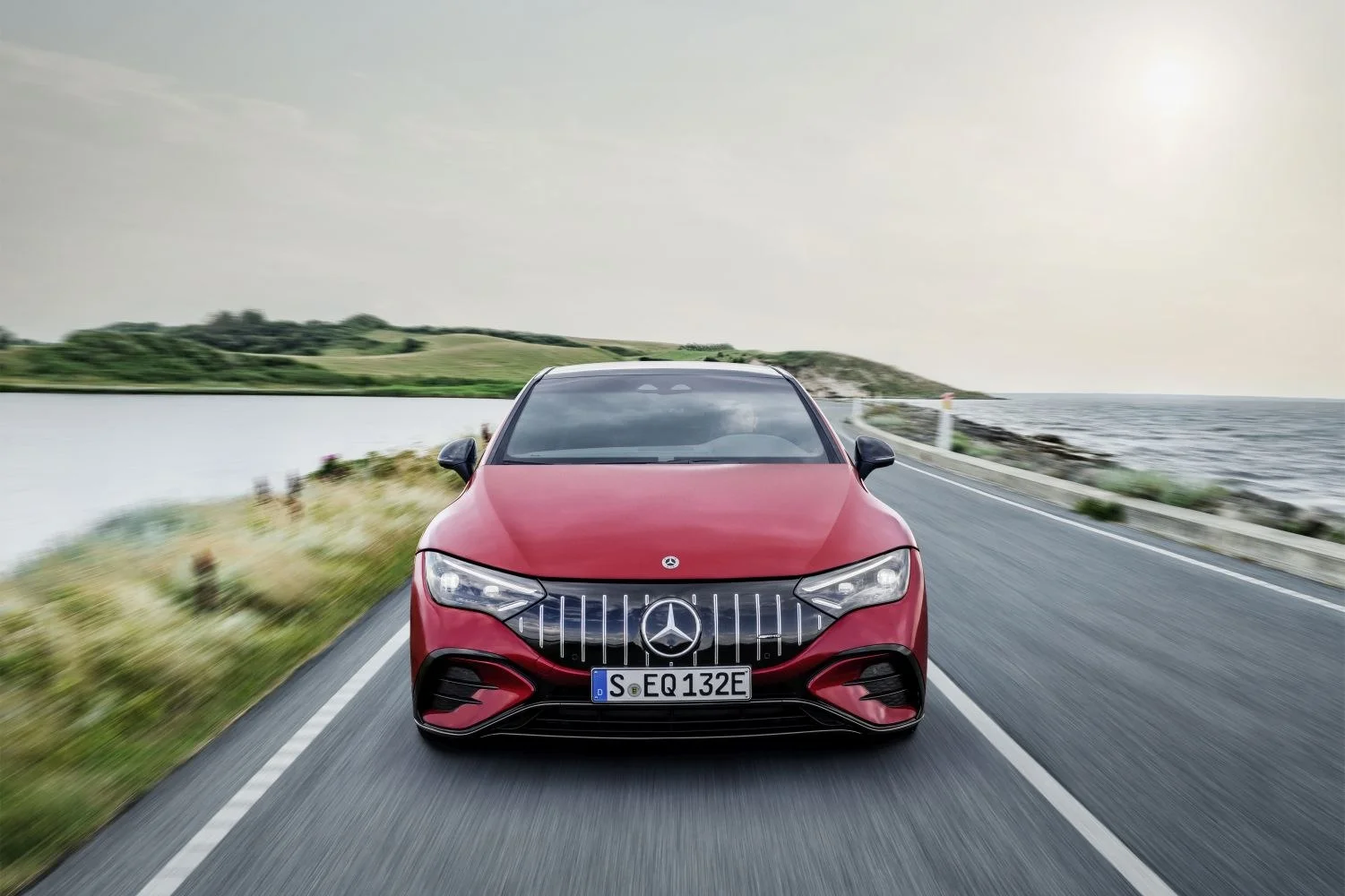 Mercedes-Benz EQE AMG EQE 43 100 kWh (476 Hp) 4MATIC2022 - thumbnail 6