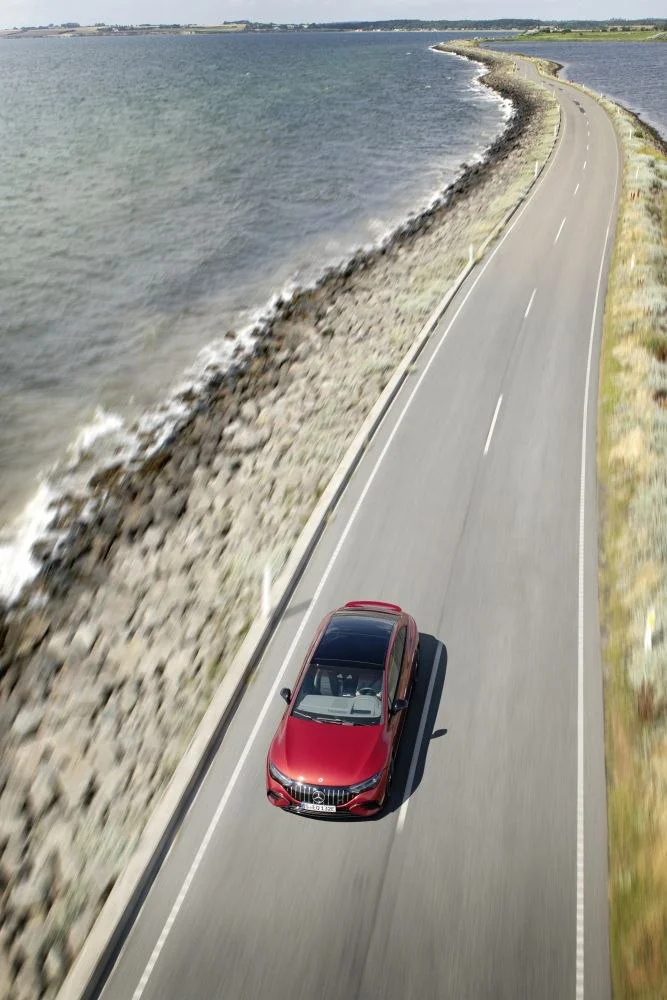 Mercedes-Benz EQE AMG EQE 43 100 kWh (476 Hp) 4MATIC2022 - thumbnail 8
