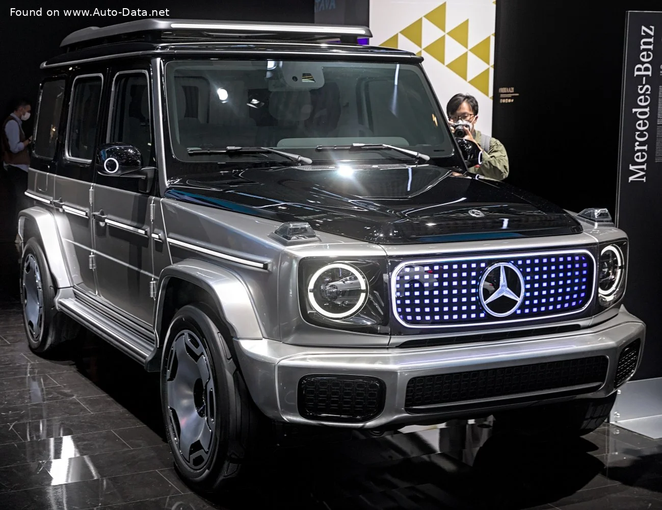Mercedes-Benz EQG Mercedes-Benz EQG Concept thumbnail 13
