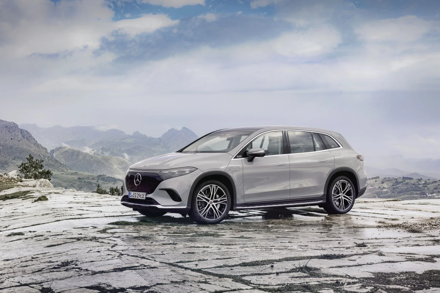 Mercedes-Benz EQS SUV EQS 450+ 120 kWh (360 Hp)2022 - 2023 - 1