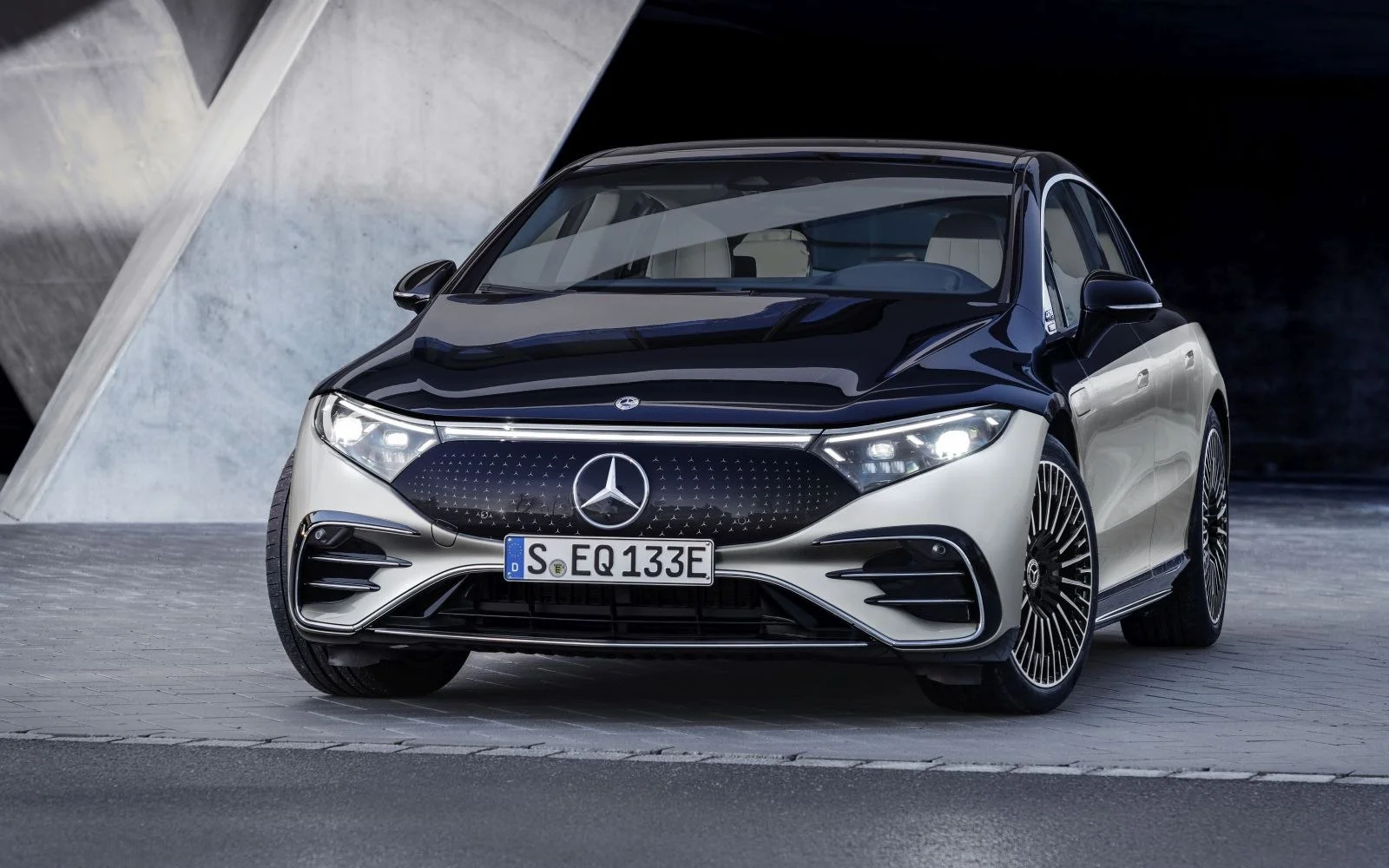 Mercedes-Benz EQS AMG EQS 53 120 kWh (658 Hp) 4MATIC+2021 - 2024 thumbnail 3