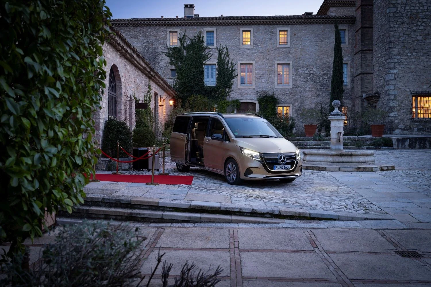 Mercedes-Benz EQV EQV 250 66 kWh (204 Hp)2024 - thumbnail 12