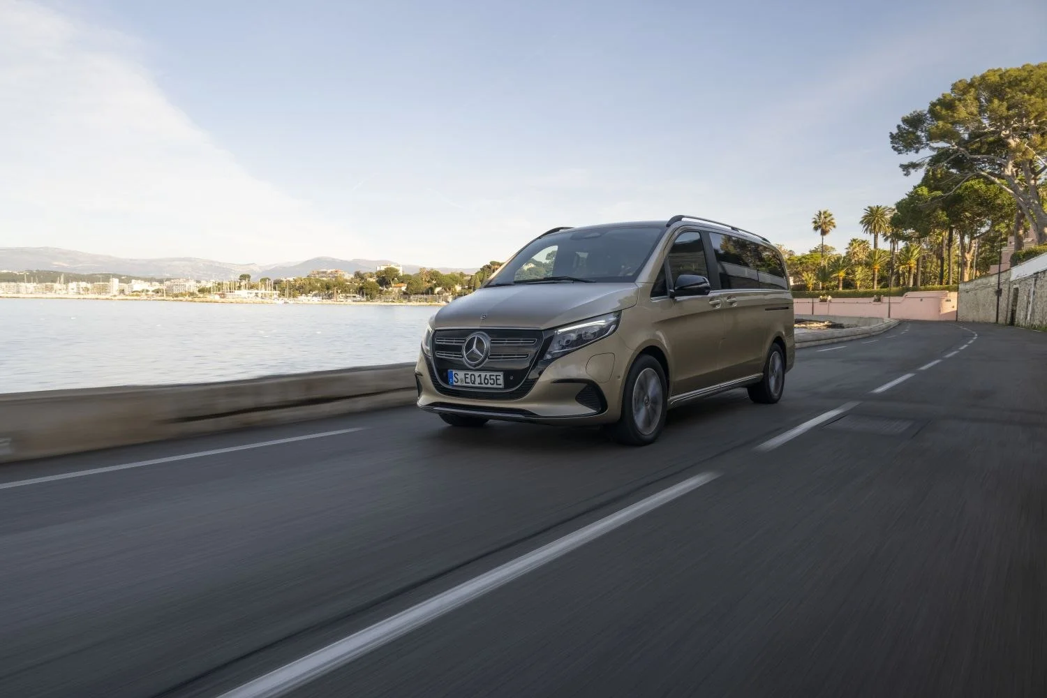 Mercedes-Benz EQV EQV 250 66 kWh (204 Hp)2024 - thumbnail 7