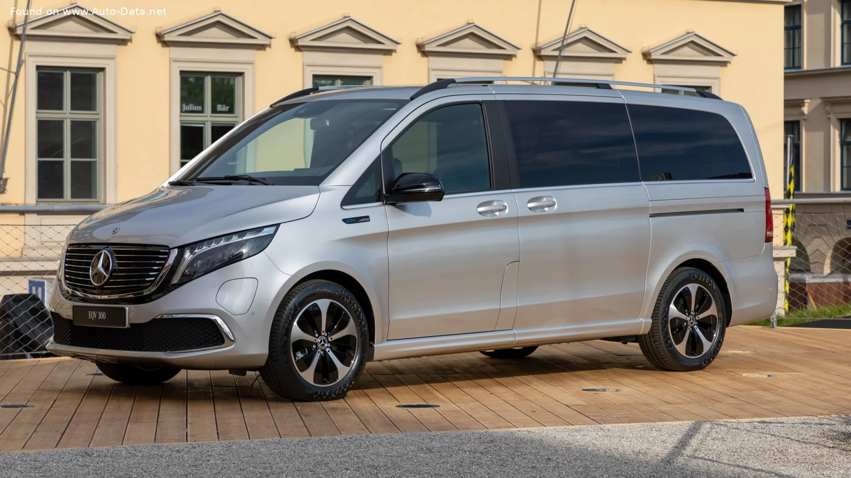 Mercedes-Benz EQV EQV 300 100 kWh (204 Hp)2020 - 2023 thumbnail 3