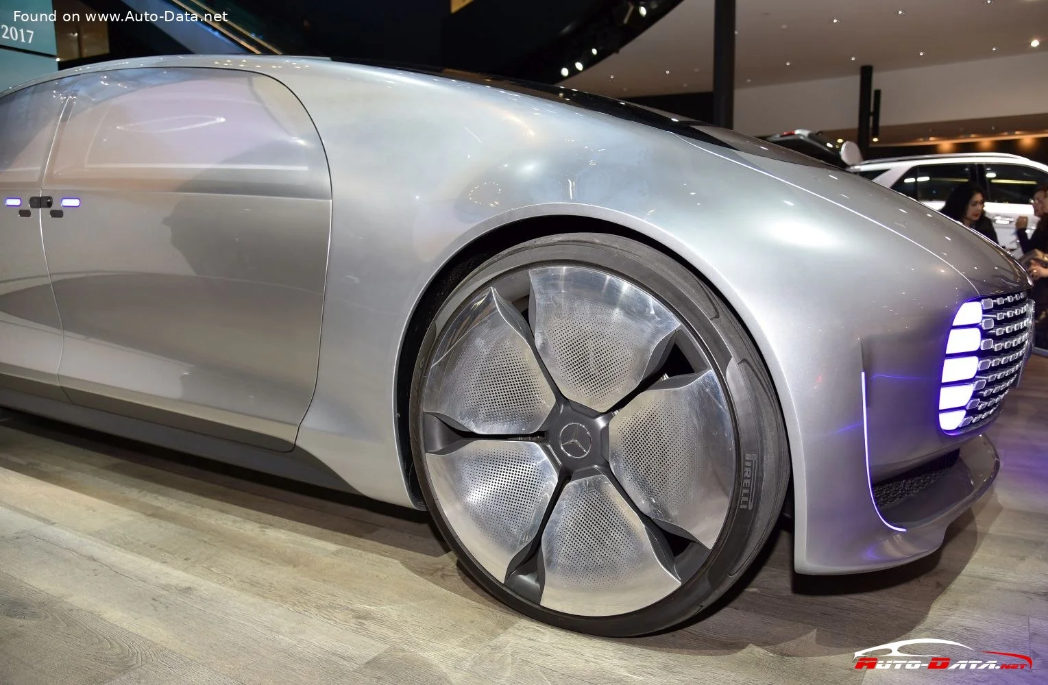 Mercedes-Benz F 015 Mercedes-Benz F 015 Luxury in Motion (Concept) thumbnail 5