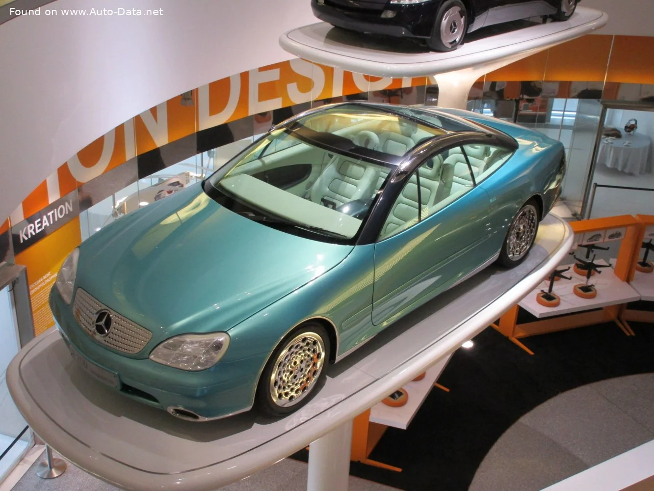 Mercedes-Benz F 200 Mercedes-Benz F 200 Imagination thumbnail 6