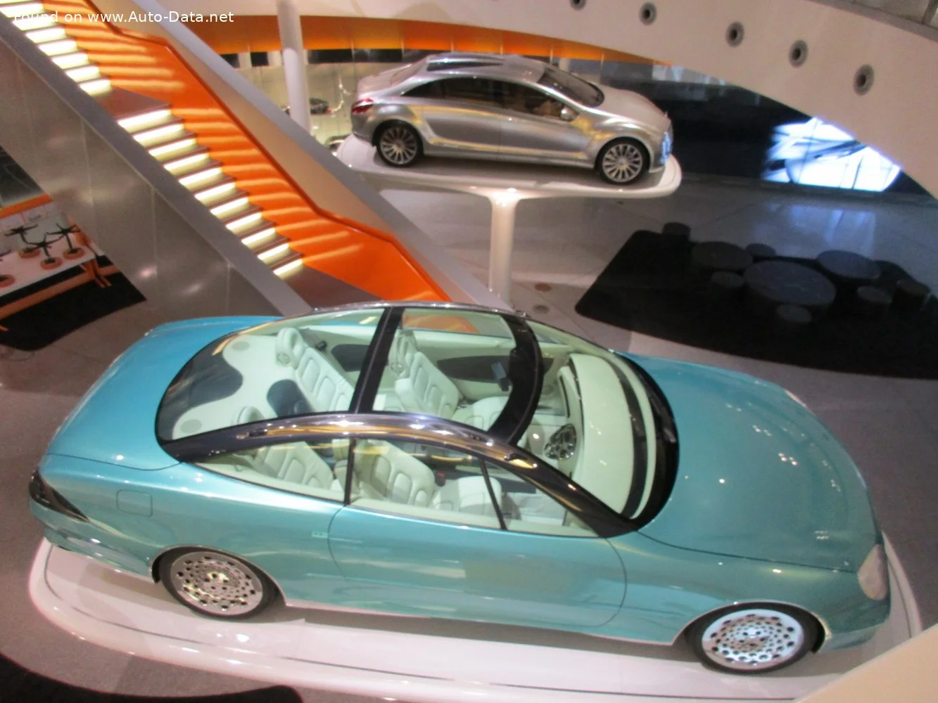 Mercedes-Benz F 200 Mercedes-Benz F 200 Imagination thumbnail 7