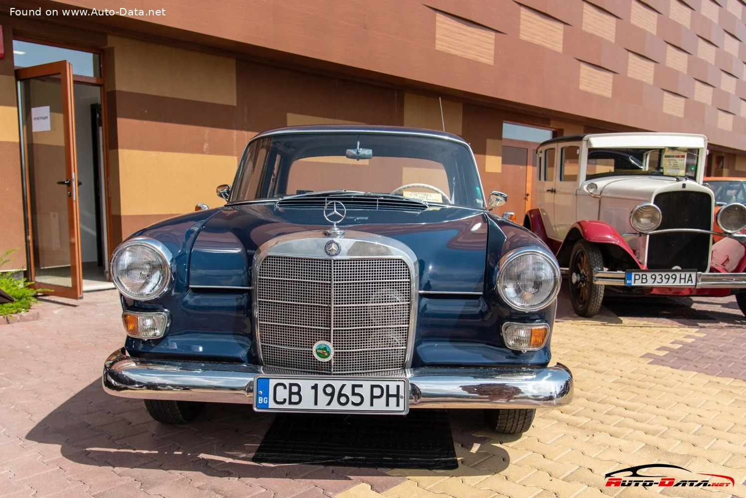 Mercedes-Benz Fintail 190 c (80 Hp)1961 - 1965 thumbnail 2
