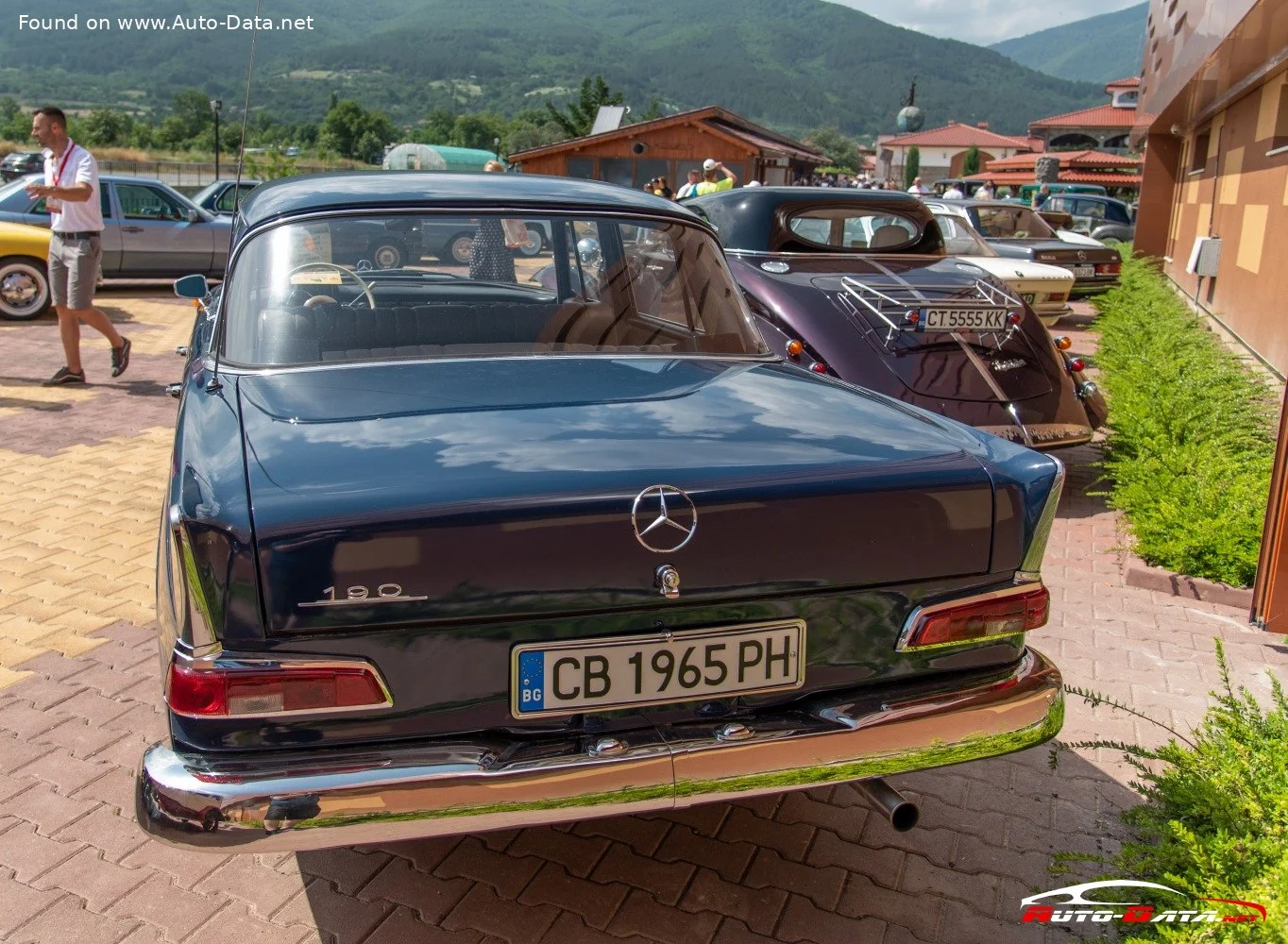 Mercedes-Benz Fintail 190 c (80 Hp)1961 - 1965 thumbnail 3