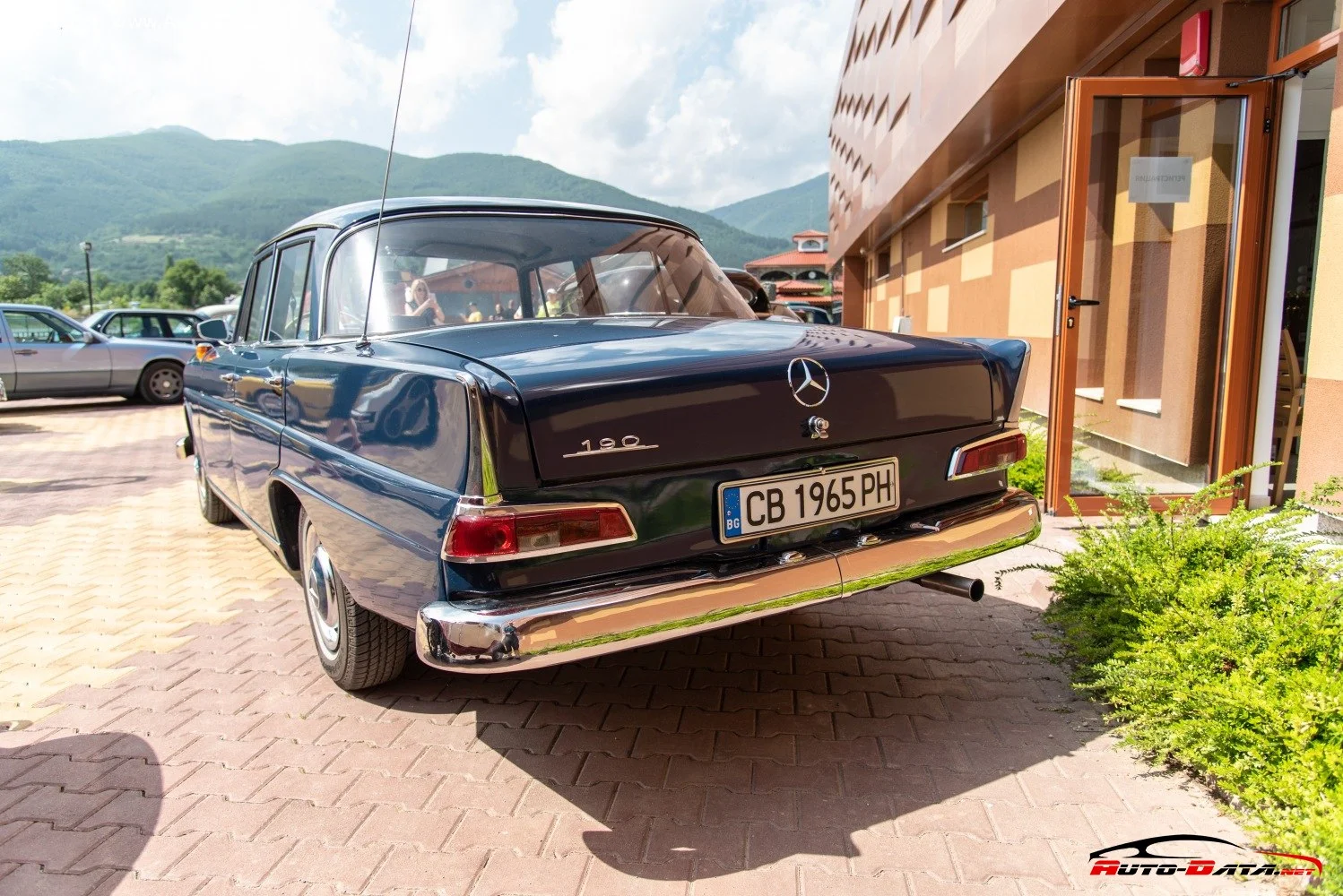 Mercedes-Benz Fintail 190 c (80 Hp)1961 - 1965 thumbnail 4