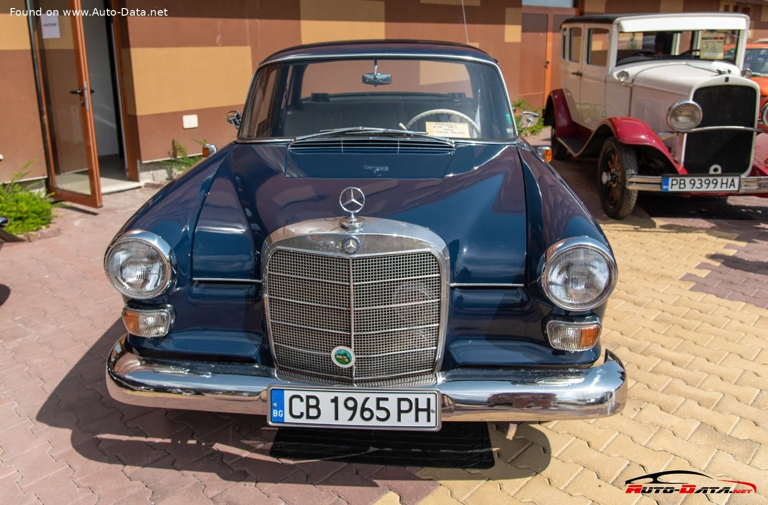 Mercedes-Benz Fintail 190 c (80 Hp)1961 - 1965 thumbnail 5