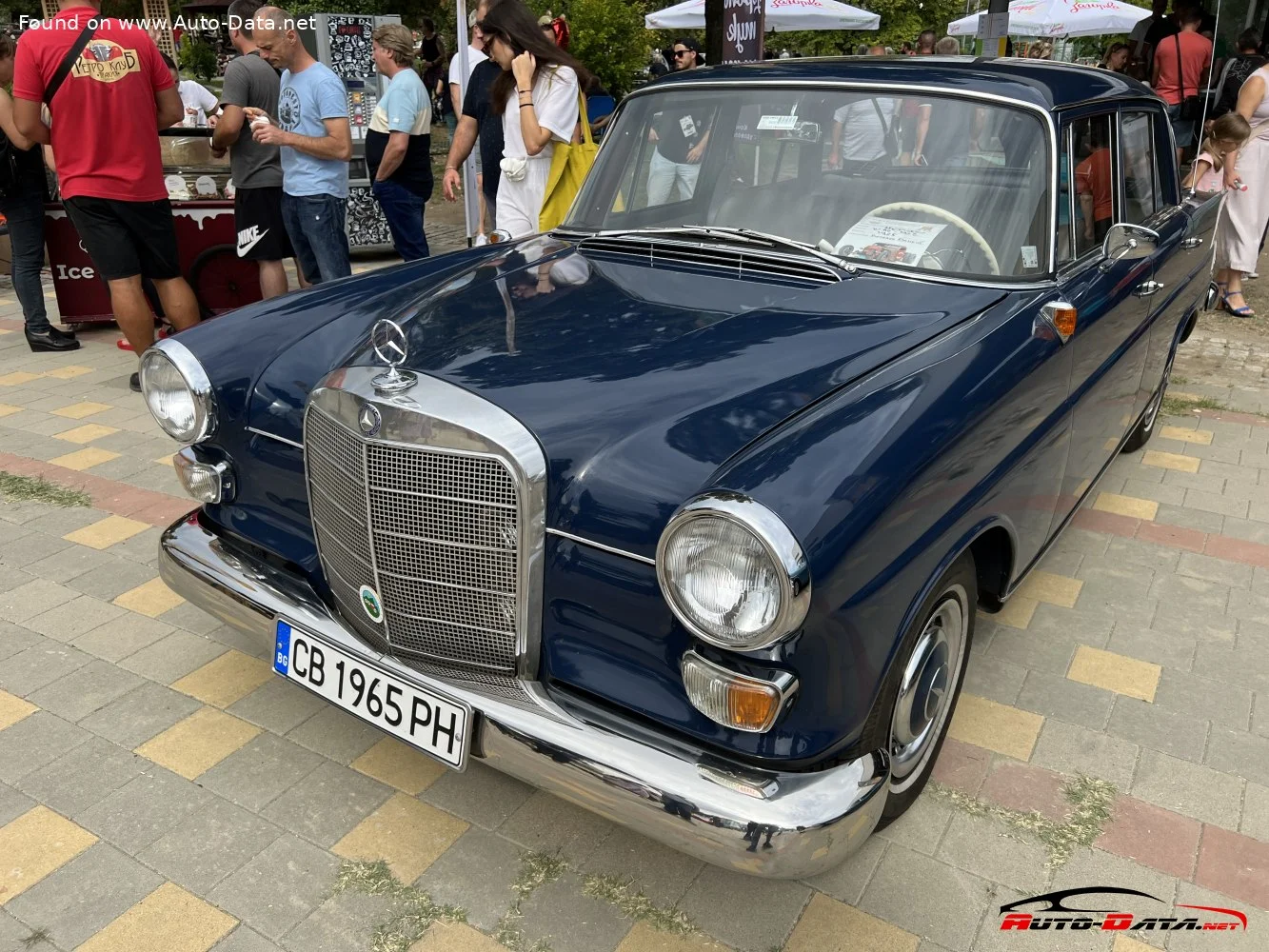 Mercedes-Benz Fintail 190 c (80 Hp)1961 - 1965 thumbnail 6
