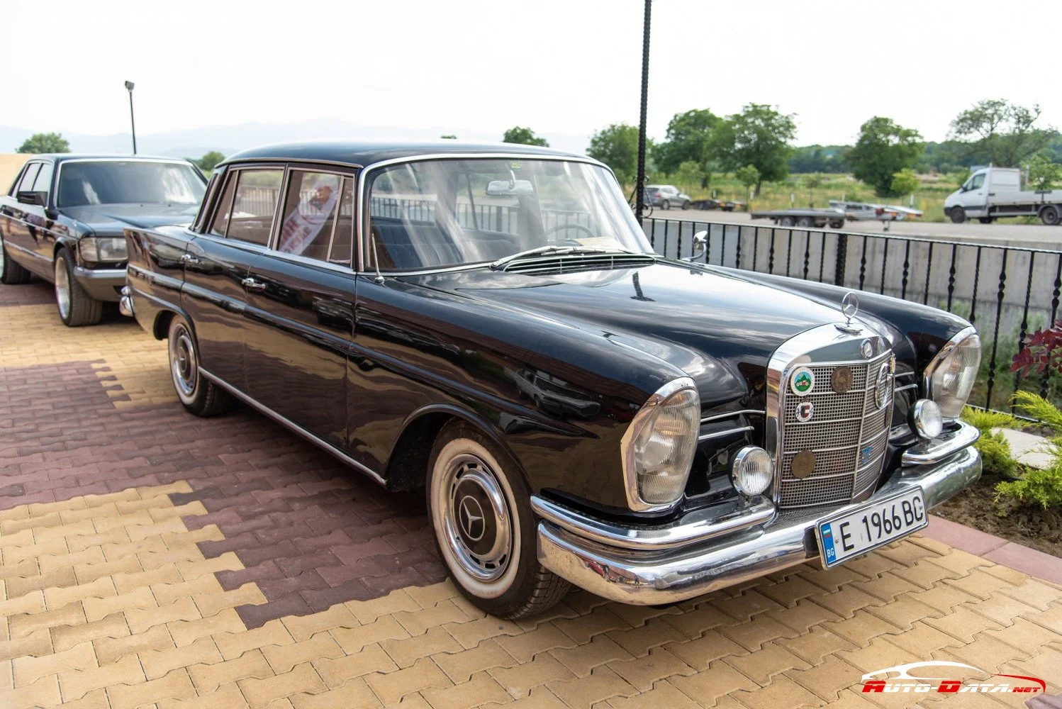 Mercedes-Benz Fintail 220 b (95 Hp)1959 - 1965 - 1