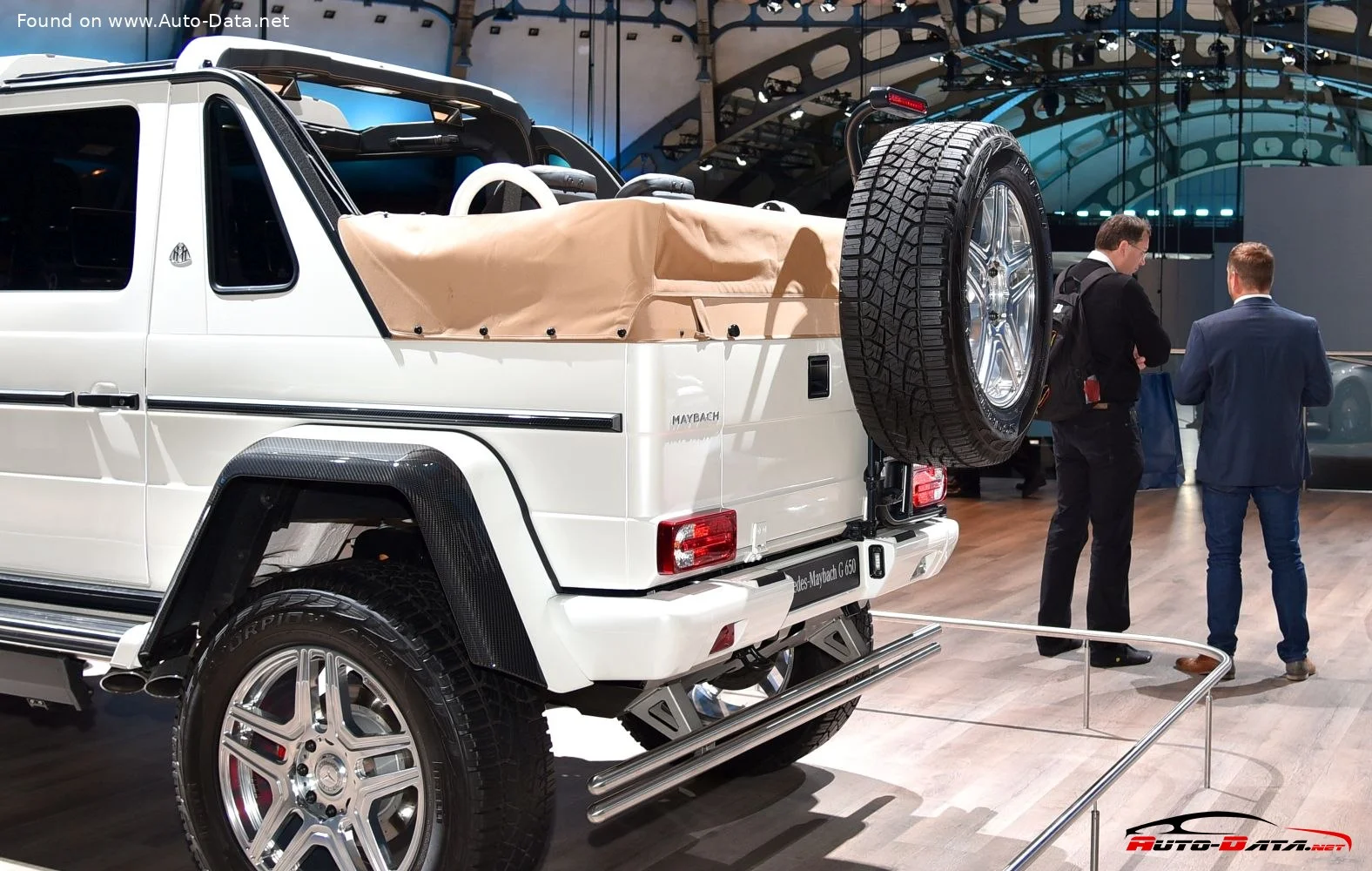 Mercedes-Benz G-class G 650 Landaulet V12 (630 Hp) 4MATIC 7G-TRONIC2017 - 2017 thumbnail 12