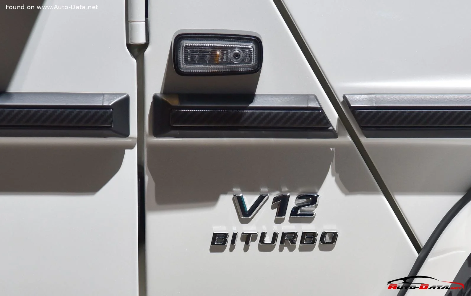 Mercedes-Benz G-class G 650 Landaulet V12 (630 Hp) 4MATIC 7G-TRONIC2017 - 2017 thumbnail 17