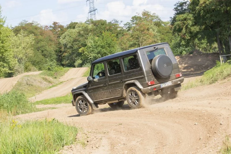 Mercedes-Benz G-class AMG G 63 V8 (563 Hp) 4MATIC 7G-TRONIC AMG SPEEDSHIFT PLUS (USA)2015 - 2017 thumbnail 2