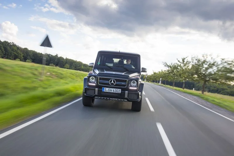 Mercedes-Benz G-class AMG G 63 V8 (563 Hp) 4MATIC 7G-TRONIC AMG SPEEDSHIFT PLUS (USA)2015 - 2017 thumbnail 7