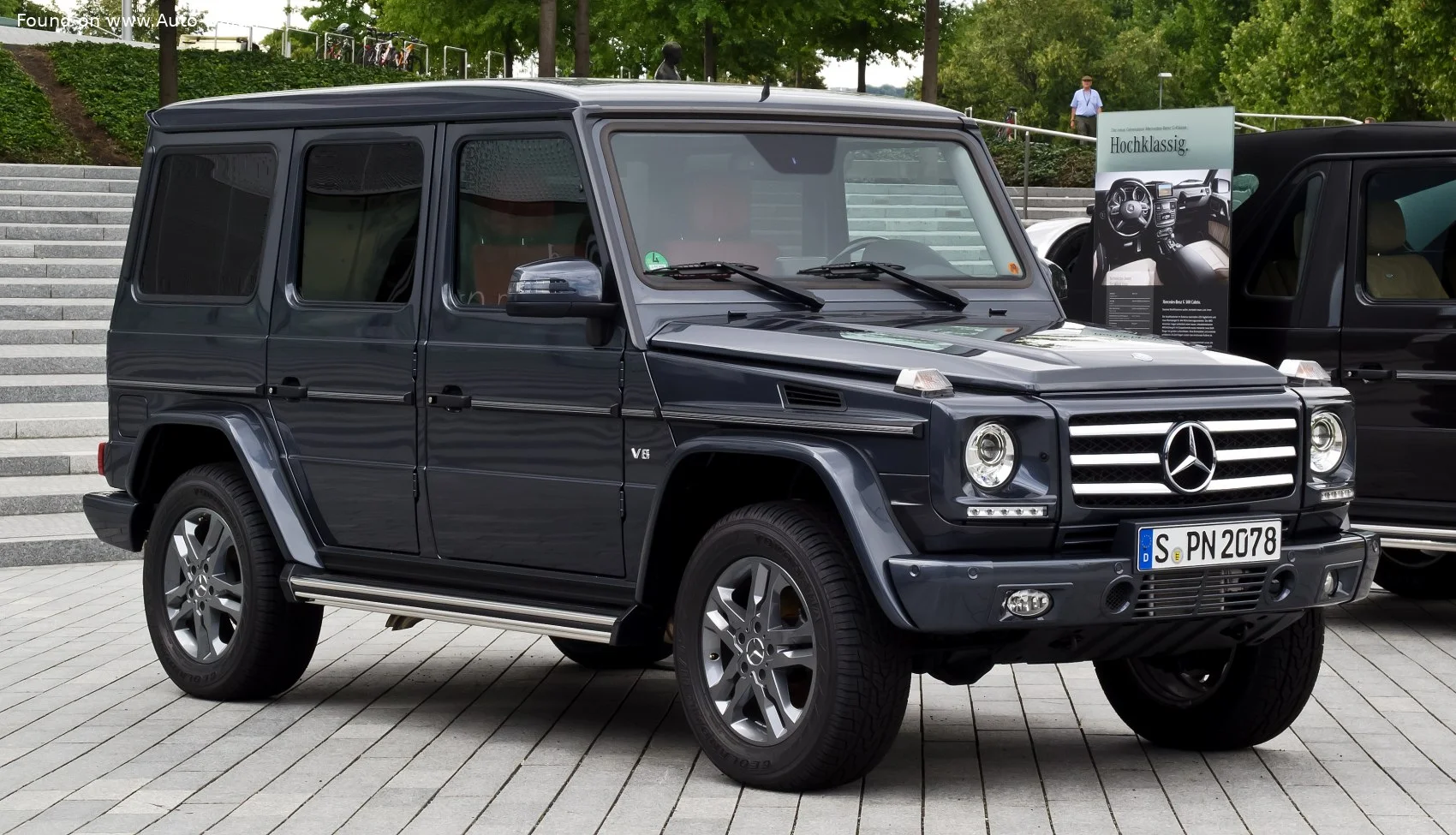 Mercedes-Benz G-class AMG G 63 V8 (544 Hp) 4MATIC AMG SPEEDSHIFT PLUS2012 - 2015 thumbnail 11